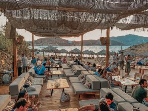 WHERE TO PARTY IN MYKONOS: MYKONOS' BEST BEACH CLUBS