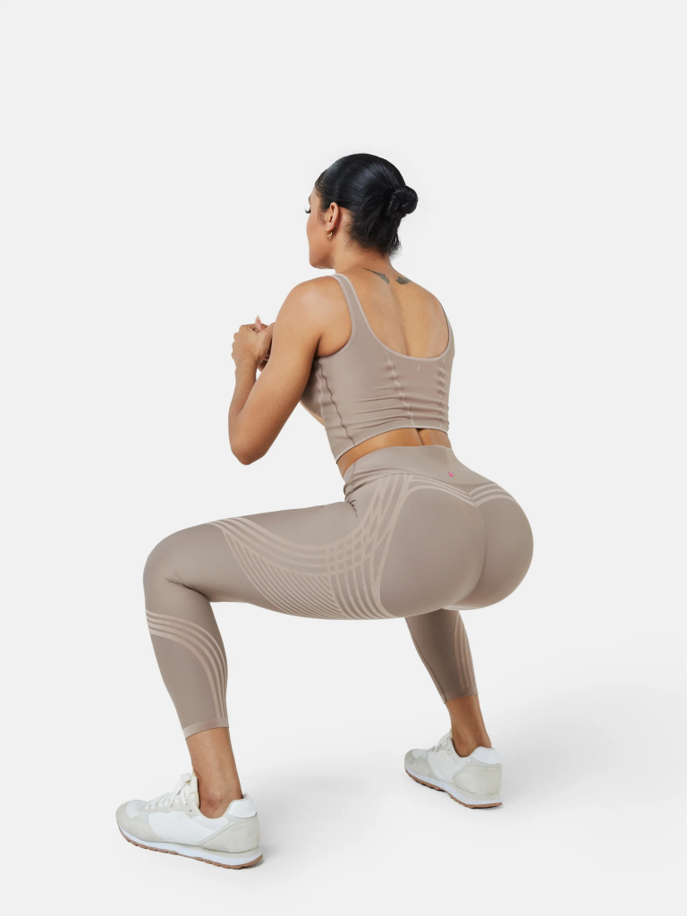 Workout Leggings That Outwork The Competition! Try The Exclusive Knee –  Fanka